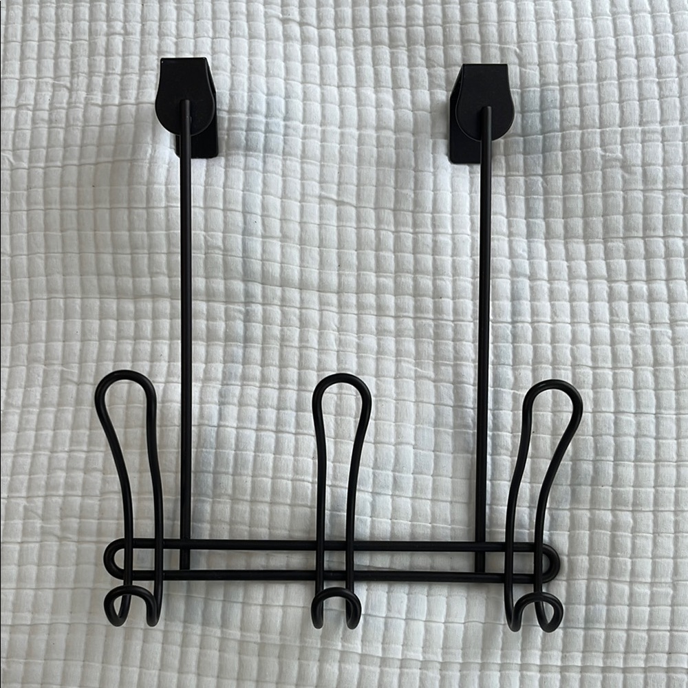 *Elegant Black Over the Door Hook Rack